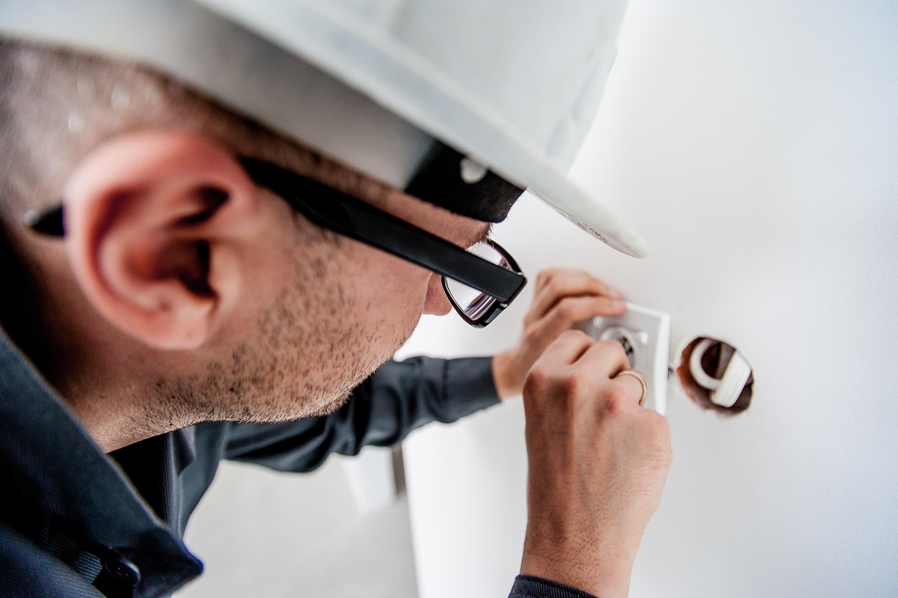Hoe schakel ik de energy socket op afstand uit?