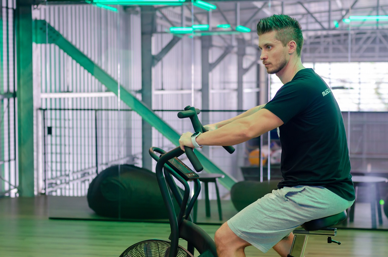 Hoe stel ik de weerstand in op mijn FitBike 2?
