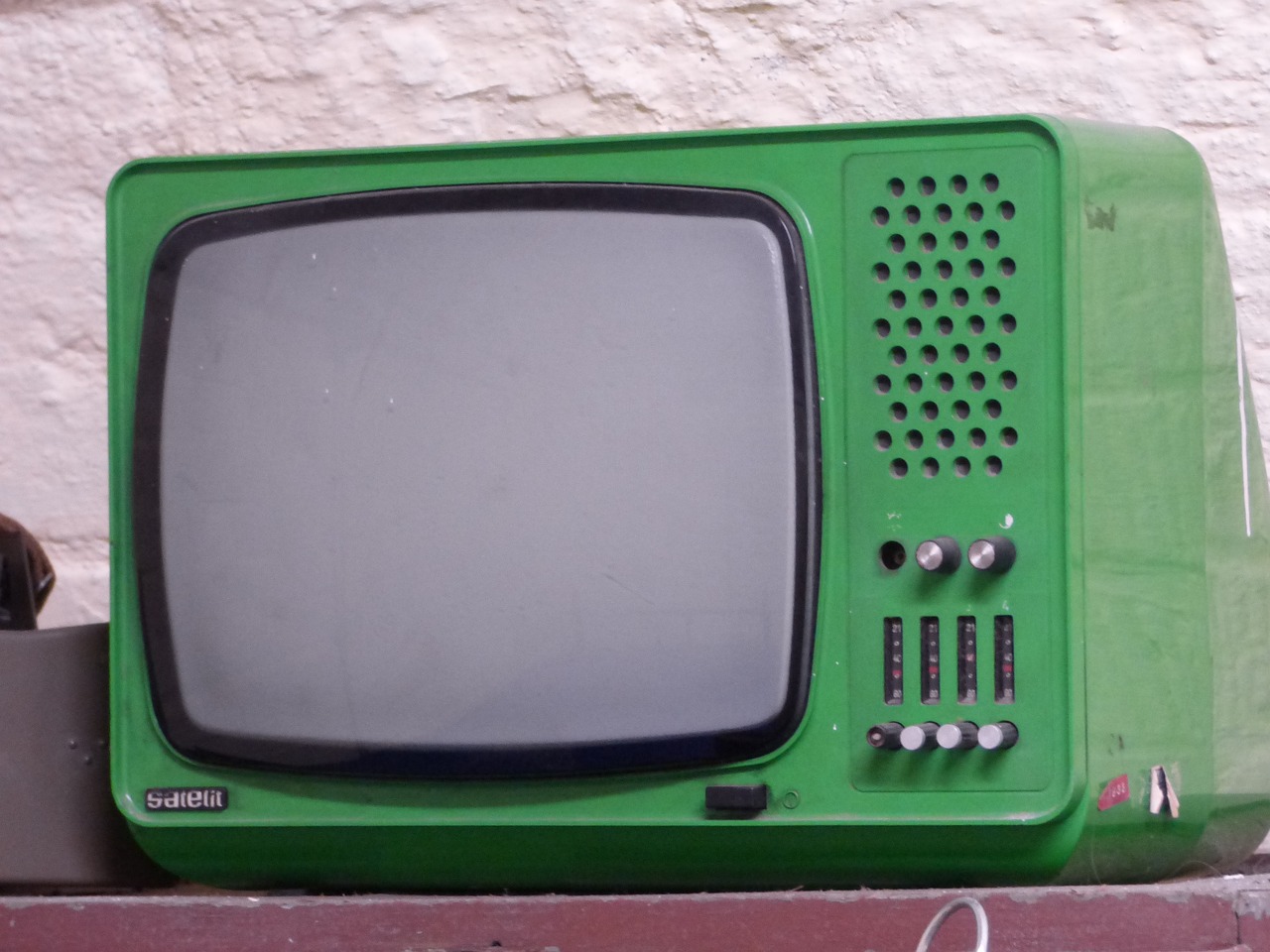 Hoe installeer je TV Model No: 32PFL7862D/10?