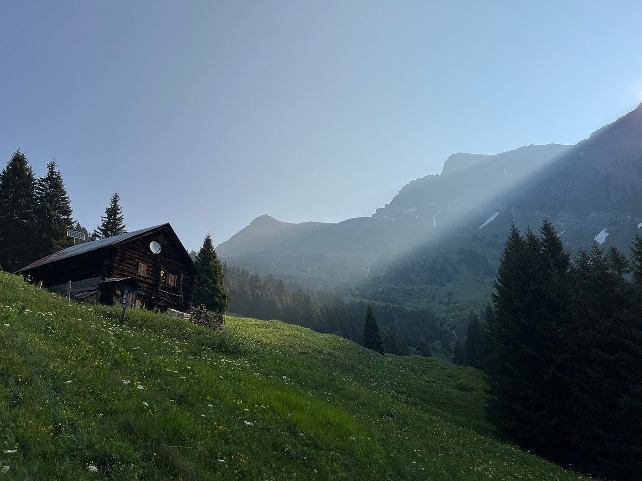 Hoe koppel ik mijn afstandsbediening aan het KPN kastje?